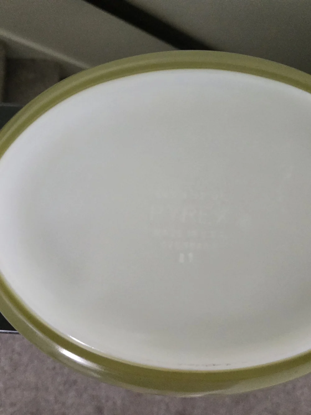 Pyrex Olive Green Butterprint Covered Casserole with White Lid Print Lid